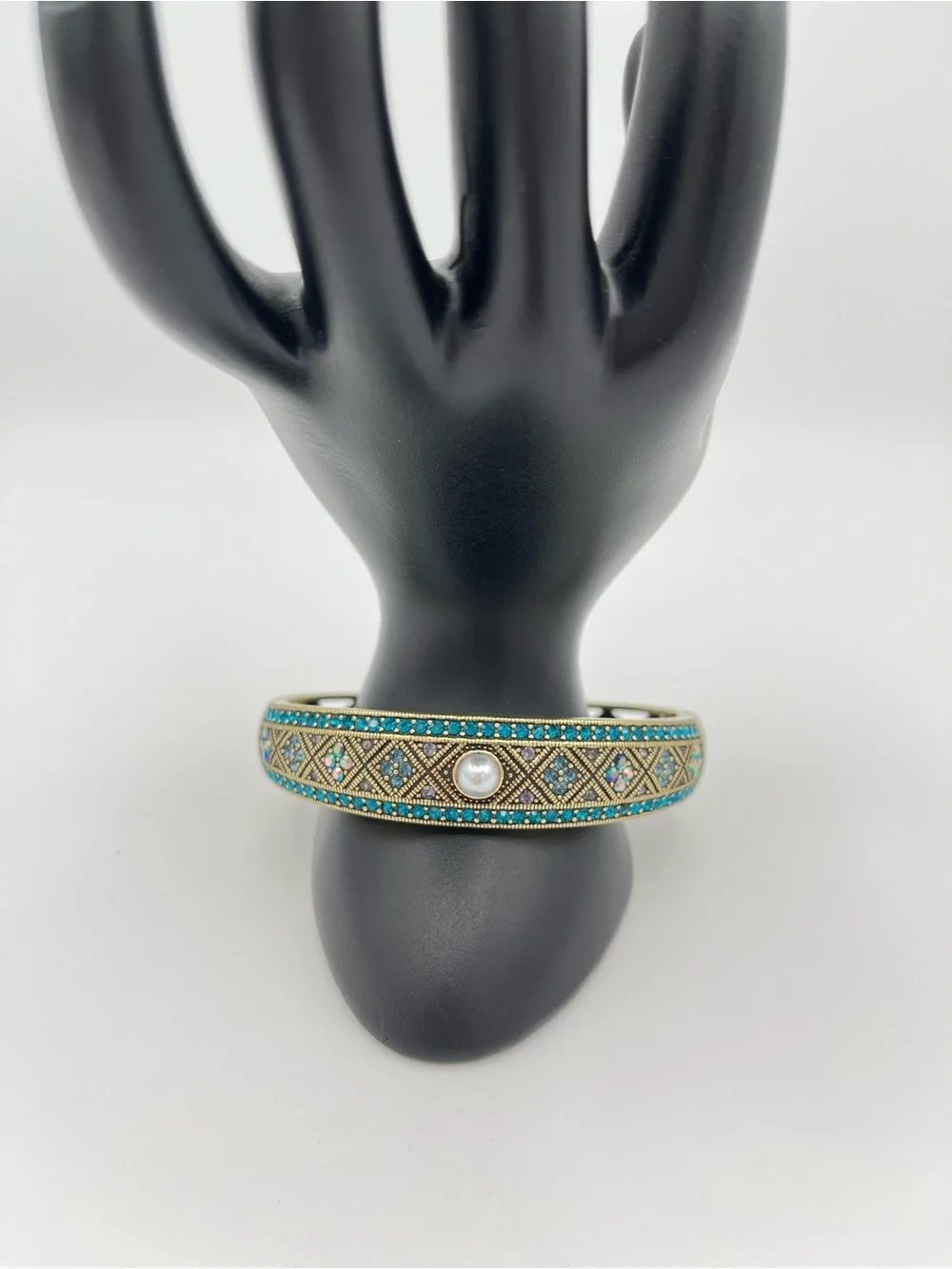 Heidi Daus Signed Vintage Turquoise Crystal Pearl Hinged Bangle Bracelet